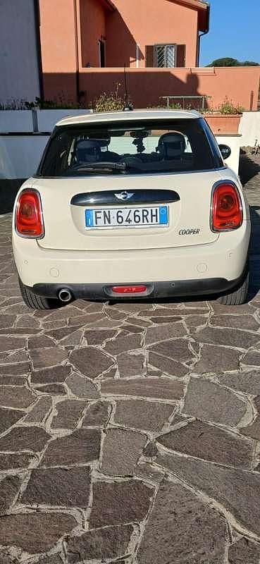 Usata Mini Cooper 136 CV (100 kW) 2018 Beige Utilitaria