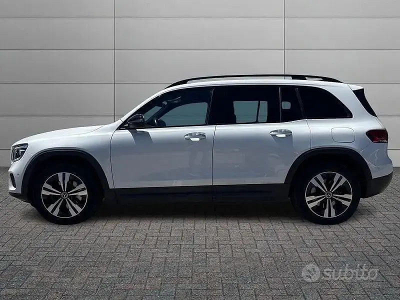 Usata Mercedes GLB200 150 CV (110 kW) 2020 Bianco SUV