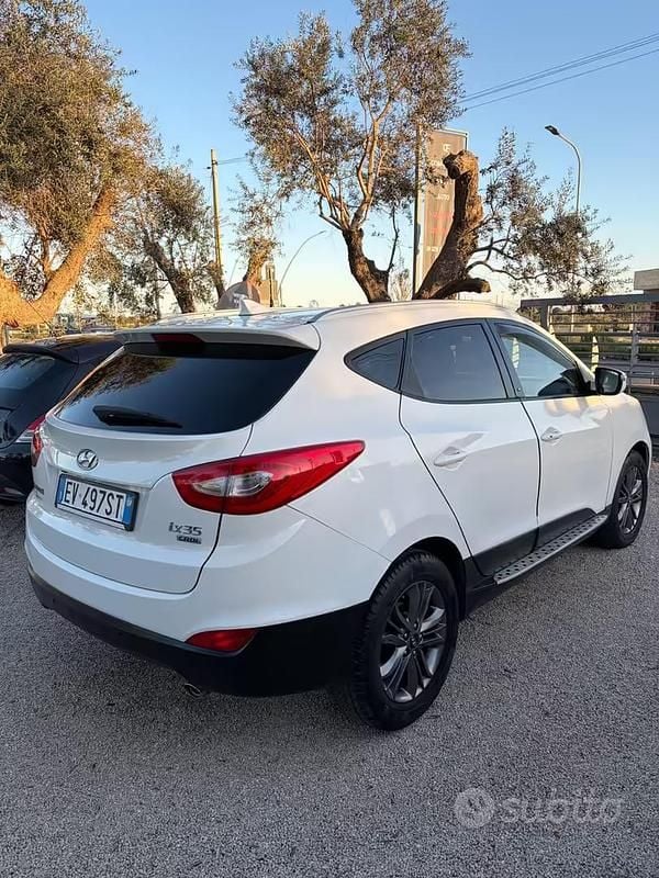 Usata Hyundai ix35 Xpossible 115 CV (84 kW) 2014 Bianco SUV