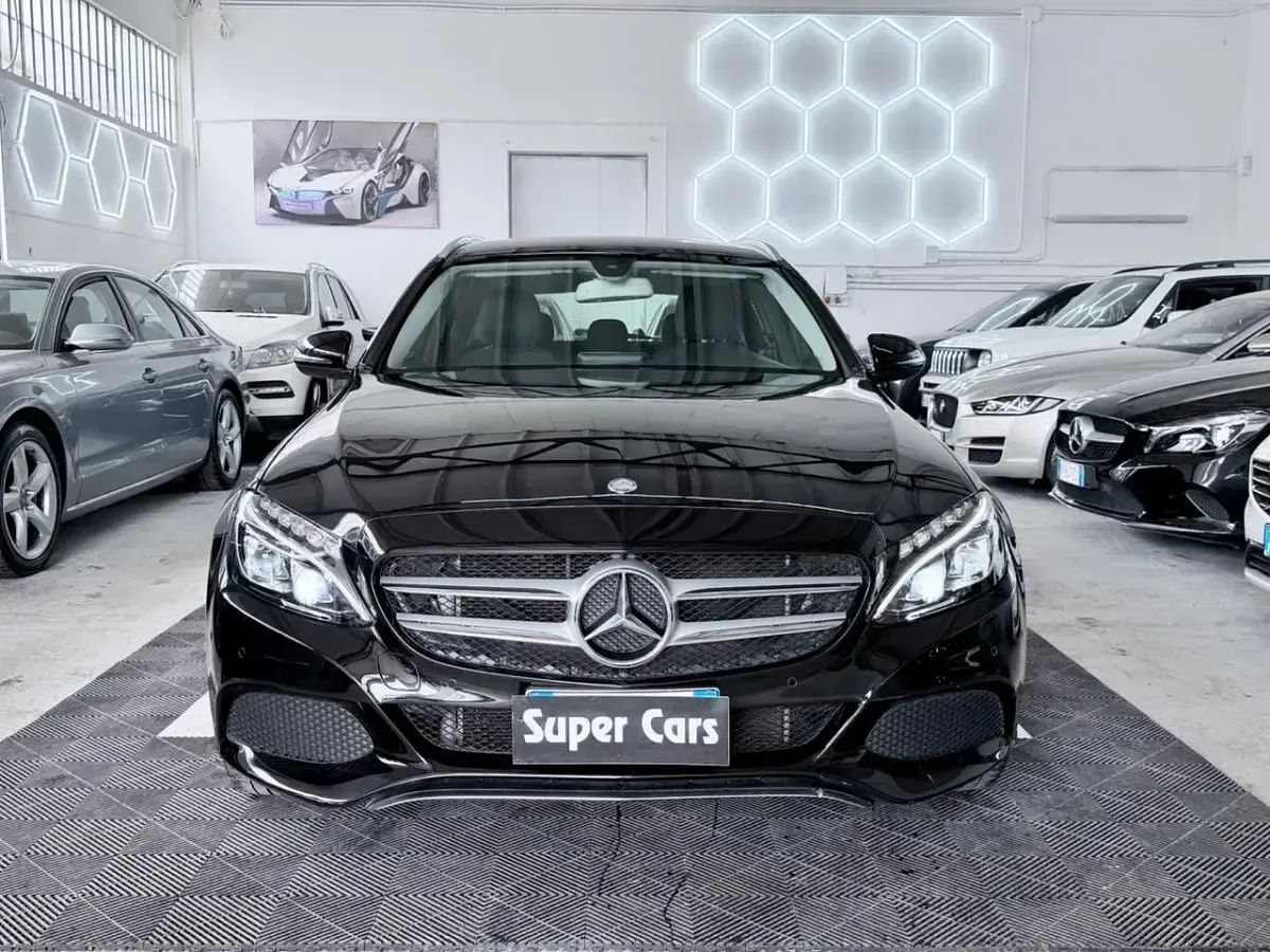 Usata Mercedes 220 169 CV (124 kW) 2018 Oro Station wagon