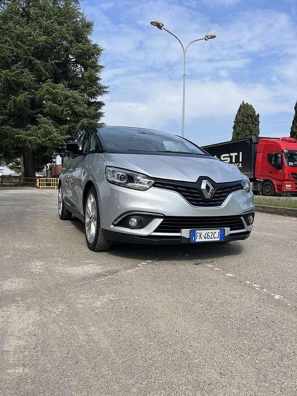 Usata Renault Scénic IV LIMITED 110 CV (80 kW) 2017 Monovolume
