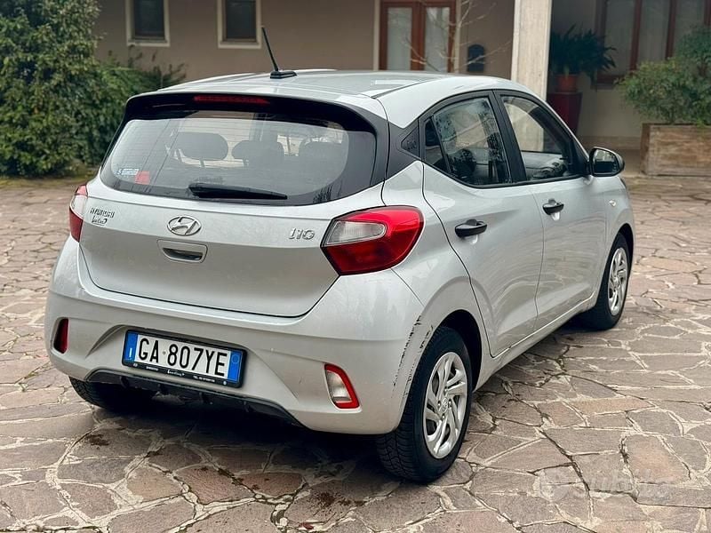 Usata Hyundai i10 Prime 67 CV (49 kW) 2021 Grigio Utilitaria