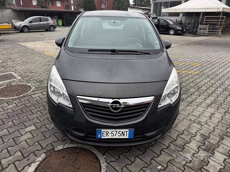Usata Opel Meriva Cosmo 120 CV (88 kW) 2013 Grigio Monovolume