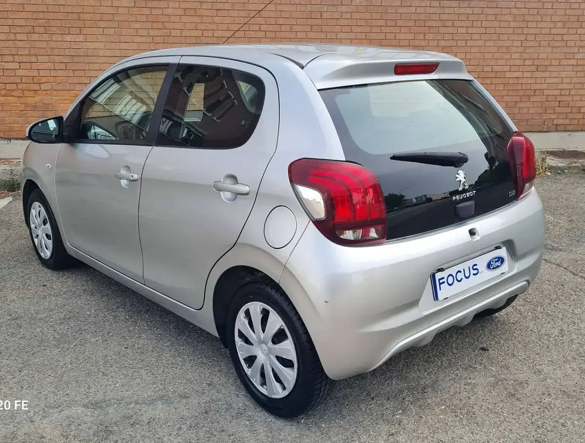Usata Peugeot 108 Access 69 CV (50 kW) 2016 Grigio Utilitaria