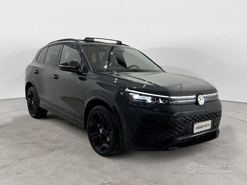 Usata VW Tiguan R 204 CV (150 kW) 2025 Grigio SUV
