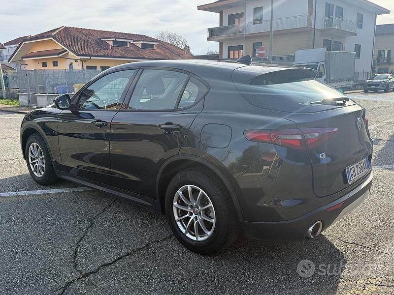 Usata Alfa Romeo Stelvio 190 CV (139 kW) 2020 Nero SUV