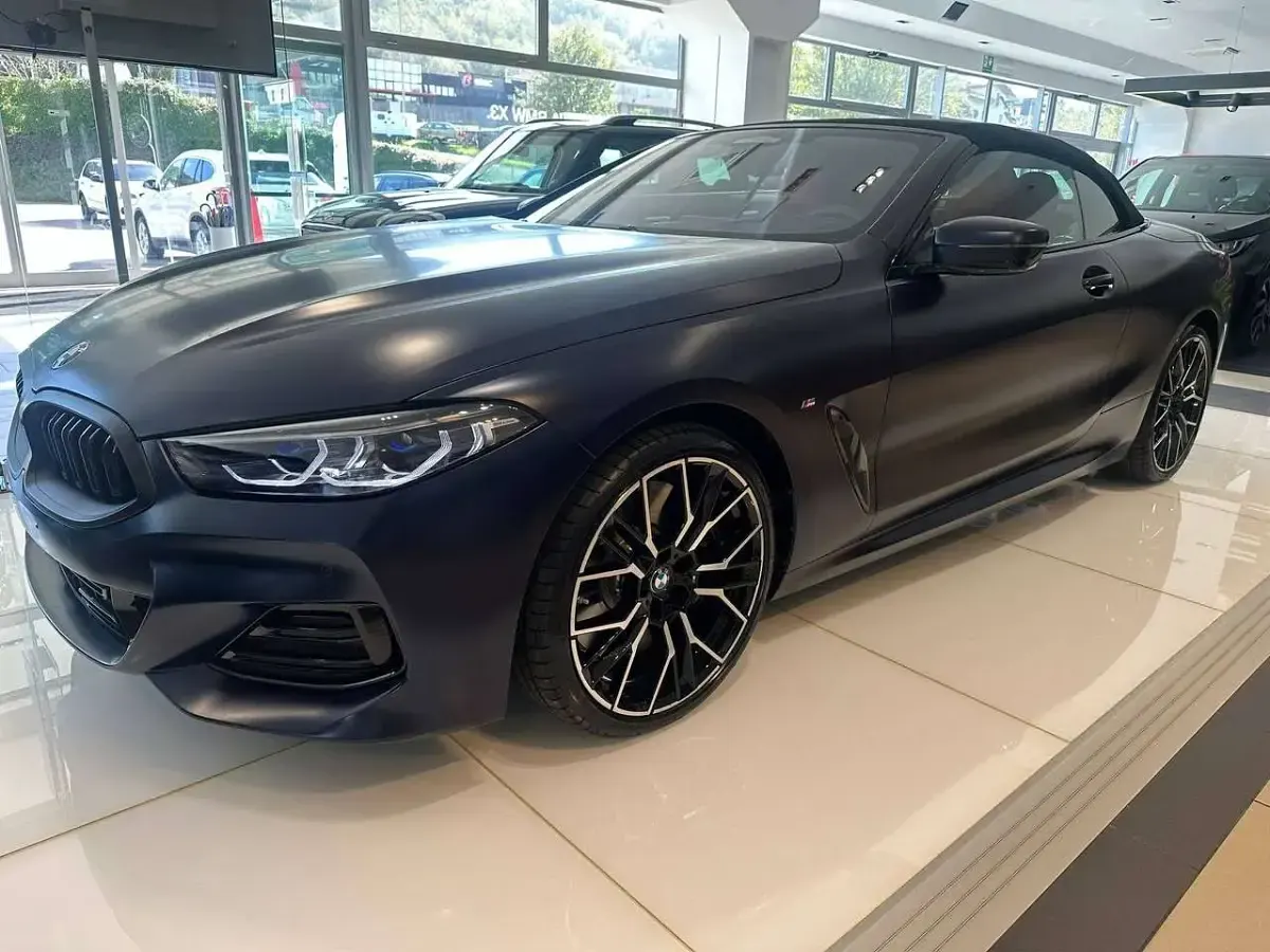 Usata BMW 840 Coupé 340 CV (250 kW) 2025 Individual frozen tanzanite Coupé