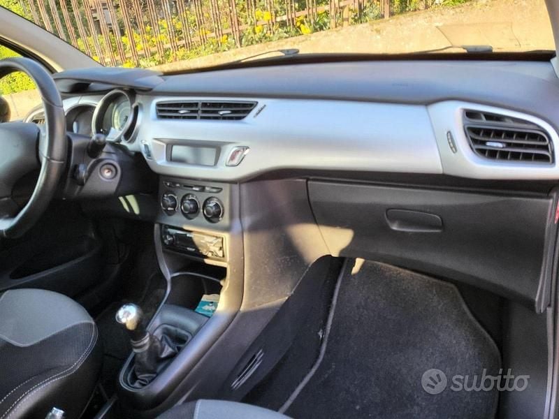 Begagnad Citroën C3 95 HK (69 kW) 2012 Svart Sedan