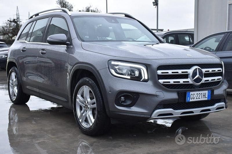 Usata Mercedes GLB180 Business 116 CV (85 kW) 2021 Grigio SUV