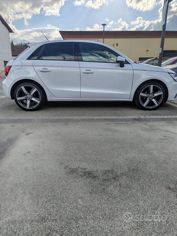 Usata Audi A1 Sportback 90 CV (66 kW) 2013 Bianco Utilitaria