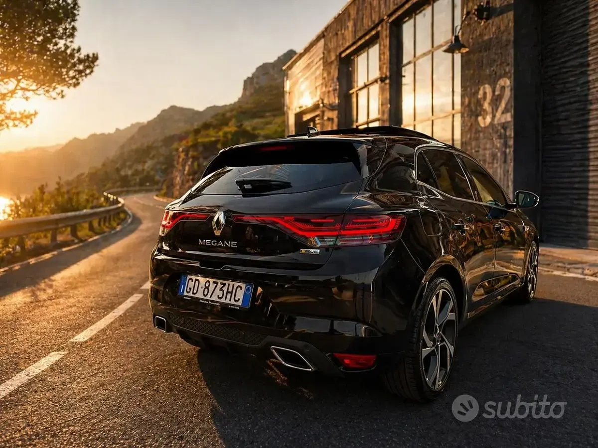 Usata Renault Mégane II R.S. 140 CV (102 kW) 2021 Nero Berlina