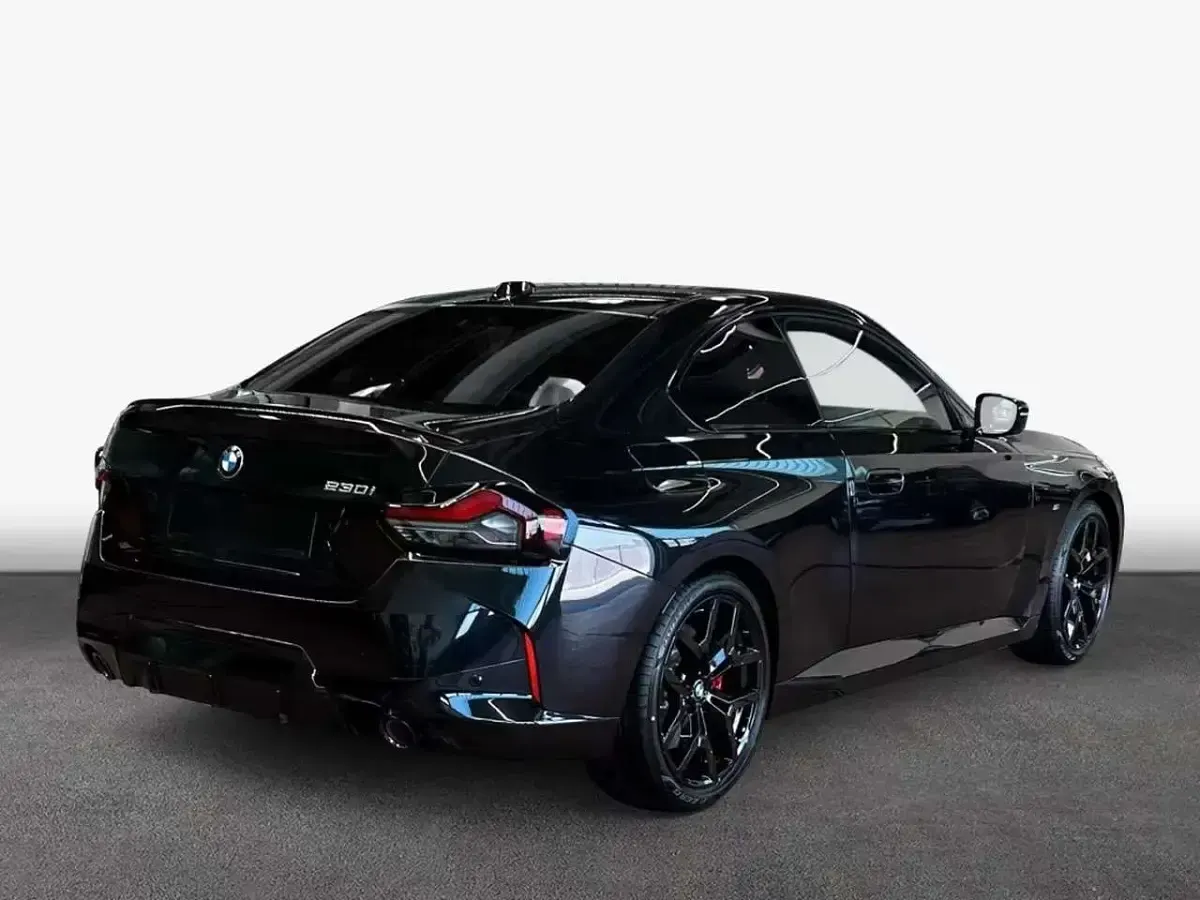 Usata BMW 230 M Sport 245 CV (180 kW) 2025 Saphirschwarz metallic Coupé