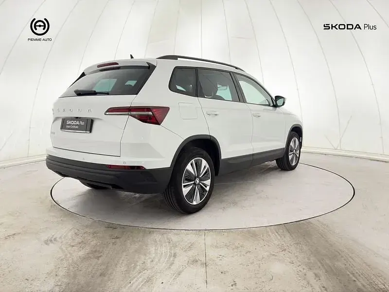 Usata Skoda Karoq Executive 116 CV (85 kW) 2023 Bianco SUV