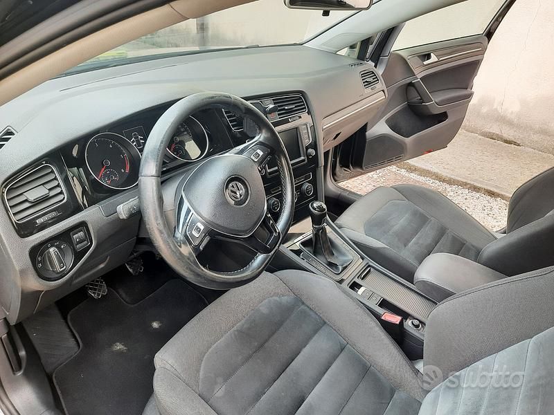 Usata VW Golf VII 115 CV (84 kW) 2016 Nero Utilitaria