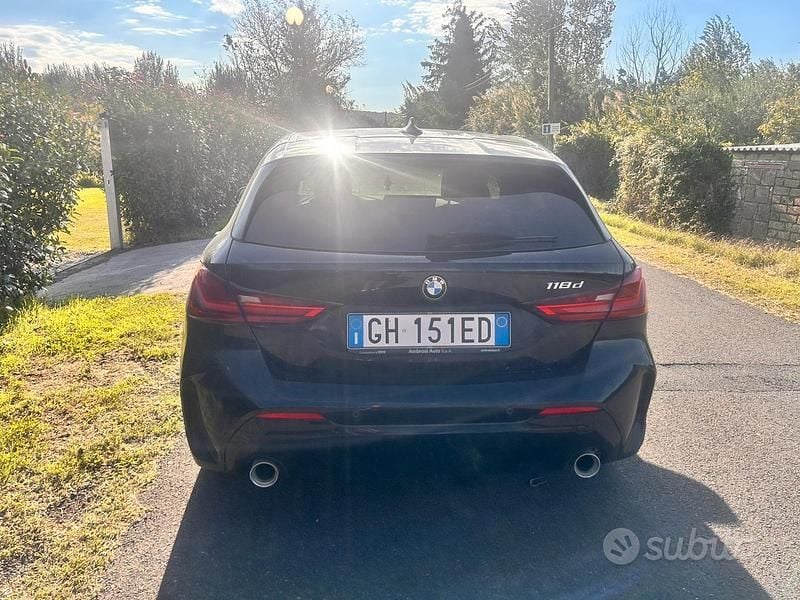 Usata BMW 118 150 CV (110 kW) 2021 Nero Utilitaria
