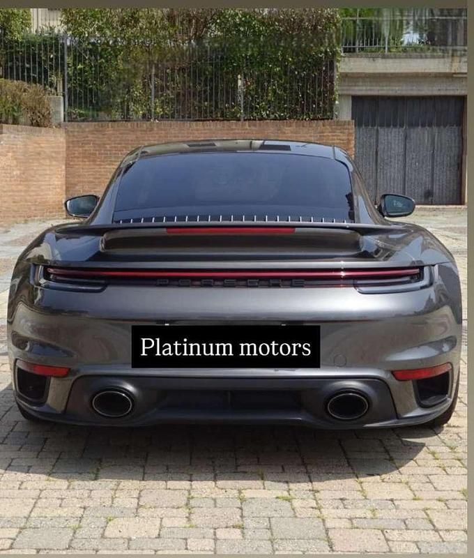 Usata Porsche 992 650 CV (478 kW) 2021 Grigio Coupé