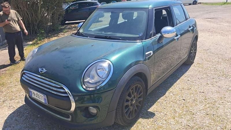 Begagnad Mini One D 95 HK (69 kW) 2018 Halvkombi