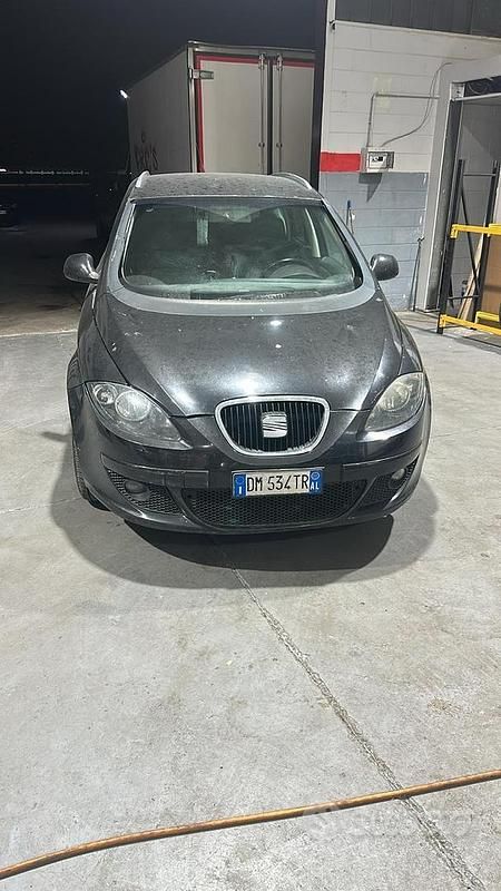 Nero Usata 2008 Seat Altea Stylance Monovolume | 1900 € (Super prezzo) - Immagine 1/4