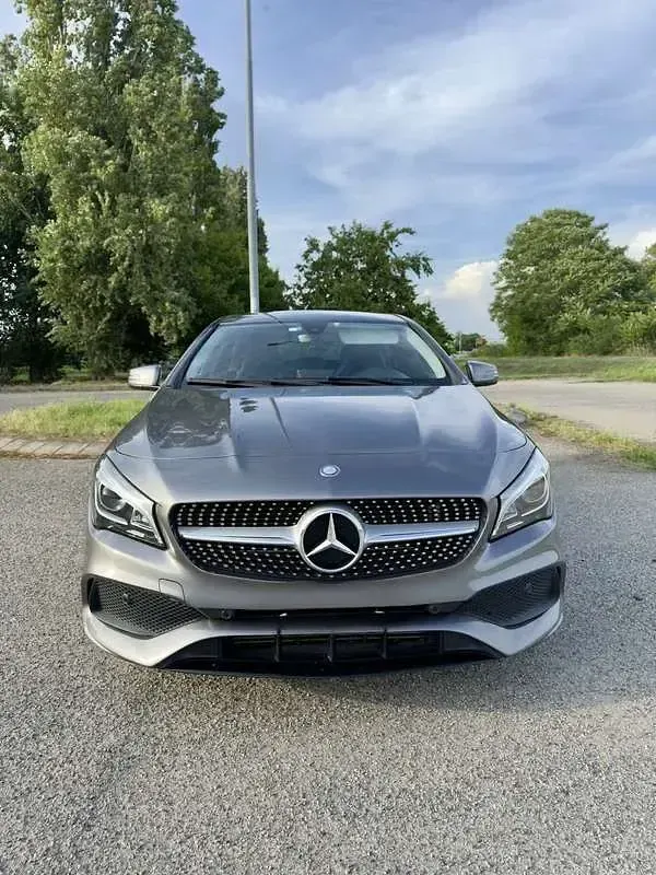Usata Mercedes CLA220 AMG line 177 CV (130 kW) 2017 Coupé