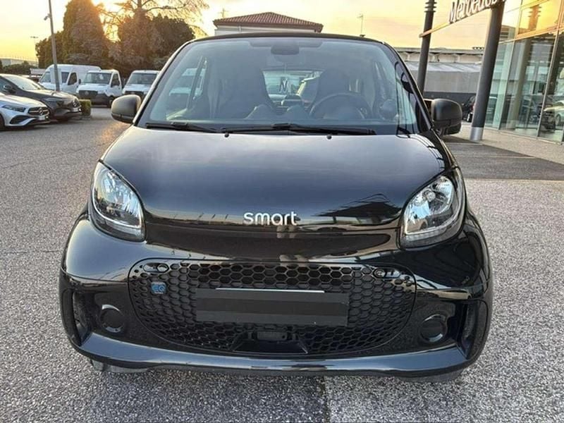 Usata Smart ForTwo Coupé Passion 41 kW (56 CV) 2023 Nero Utilitaria