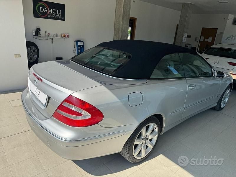 Usata Mercedes CLK320 Elegance 218 CV (160 kW) 2003 Grigio Cabrio