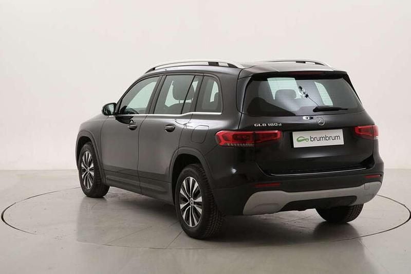 Usata Mercedes GLB180 116 CV (85 kW) 2022 Nero SUV