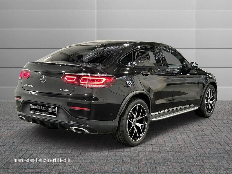 Usata Mercedes GLC300 Edition 245 CV (180 kW) 2022 Nero ossidiana Coupé