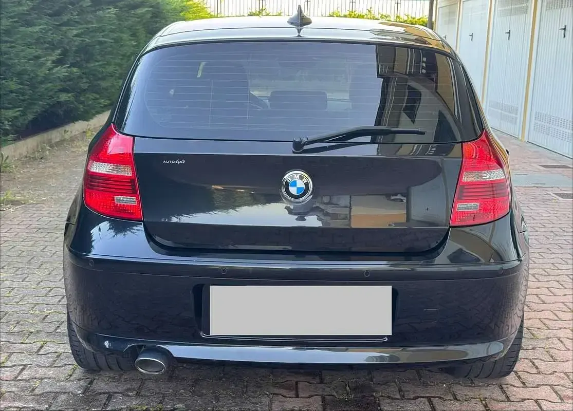 Usata BMW 120 177 CV (130 kW) 2009 Nero Utilitaria