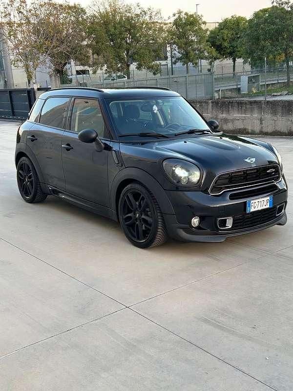 Usata 2016 Mini Cooper D Business Utilitaria | 14.000 € (Cara) - Immagine 1/4