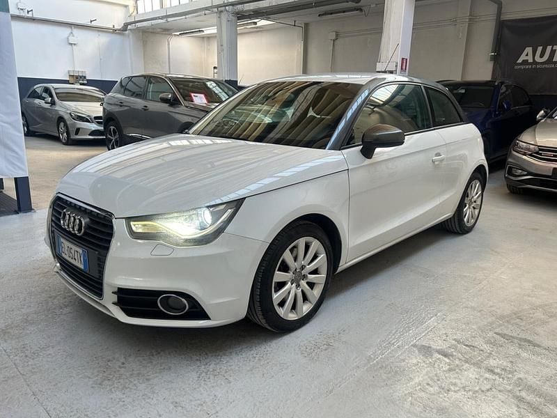 Usata Audi A1 Ambition 105 CV (77 kW) 2012 Bianco Utilitaria