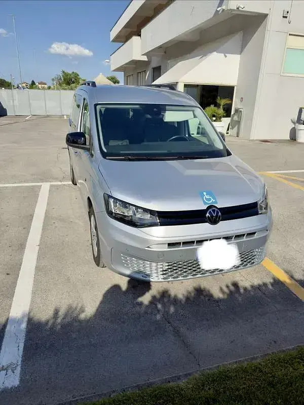 Usata VW Caddy Maxi Life Life 150 CV (110 kW) 2025 Argento Monovolume