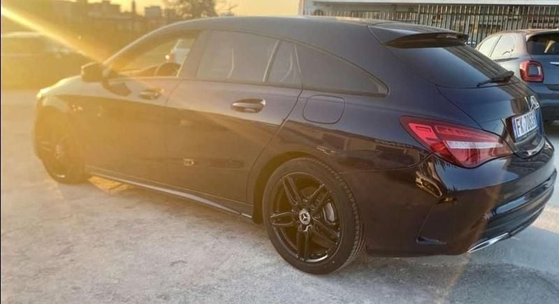 Usata Mercedes CLA220 Shooting Brake Premium 177 CV (130 kW) 2017 Blu/azzurro Station wagon