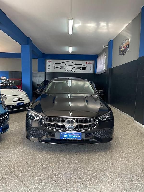 Nero Usata 2022 Mercedes C200 Premium Tre volumi | 34.900 € (Cara) - Immagine 1/4