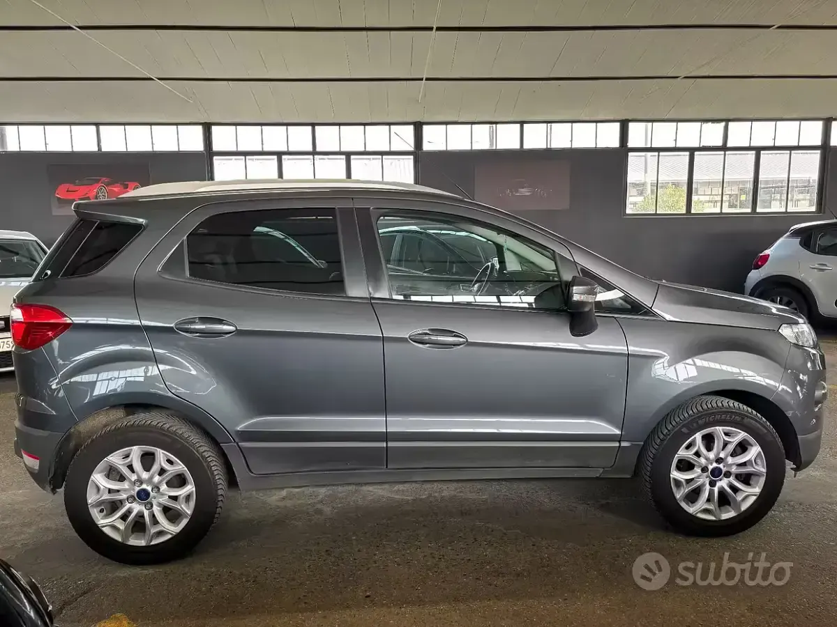 Usata Ford Ecosport Titanium 95 CV (69 kW) 2016 Grigio SUV