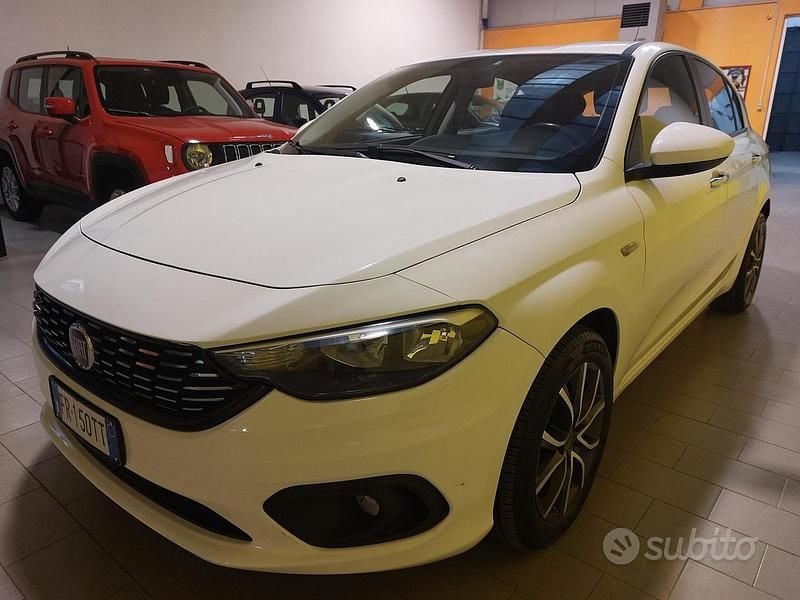 Usata Fiat Tipo Pop 120 CV (88 kW) 2018 Bianco Berlina