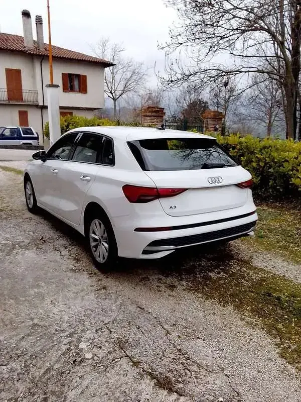 Usata Audi A3 Business 116 CV (85 kW) 2025 Bianco Berlina