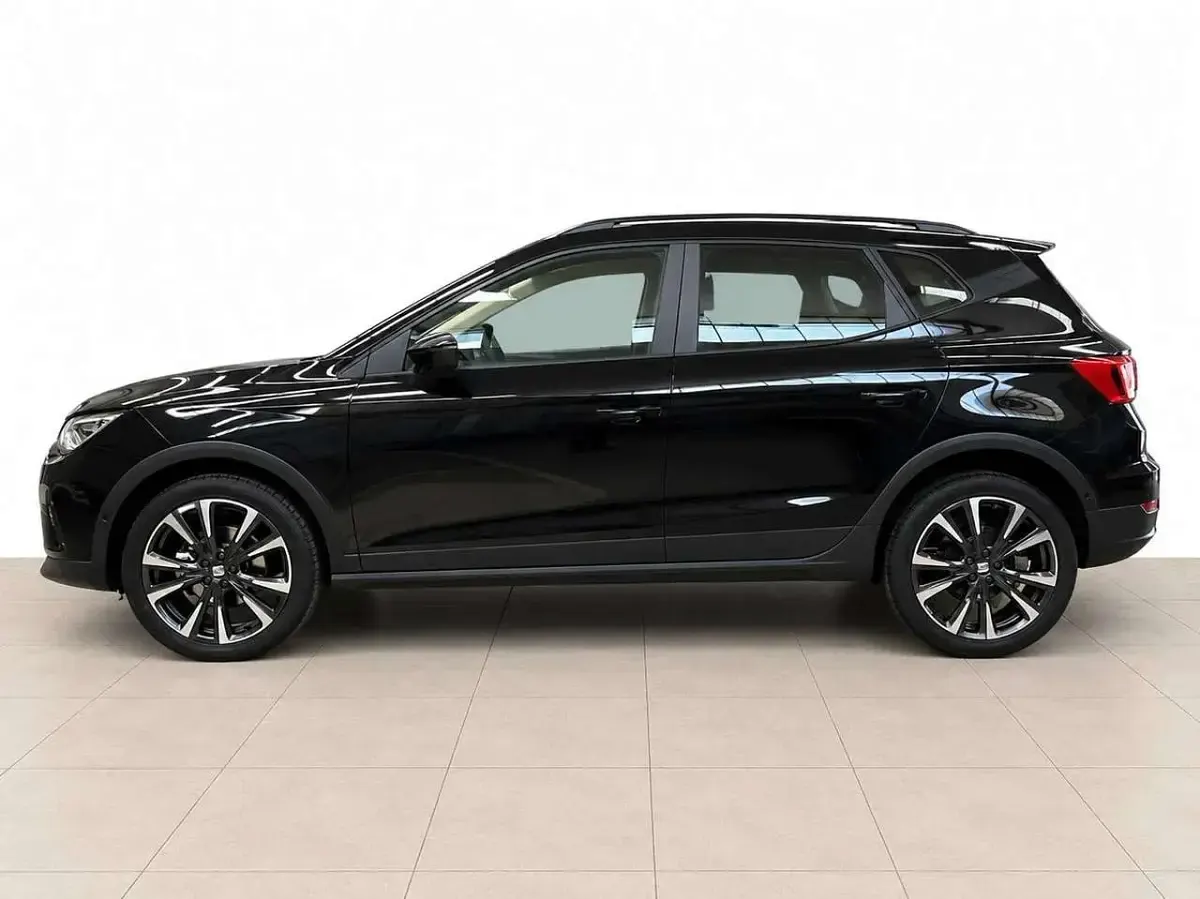 Usata Seat Arona Black Edition 95 CV (69 kW) 2024 Nero midnight SUV