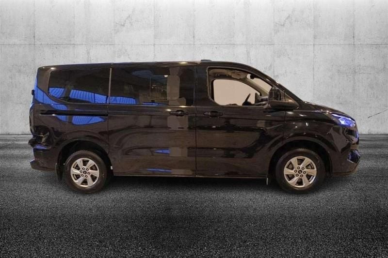 Usata Ford Transit Custom Titanium 136 CV (100 kW) 2025 Blu/azzurro Station wagon