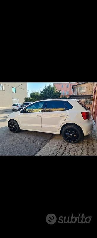 Usata VW Polo Highline 90 CV (66 kW) 2011 Bianco Utilitaria