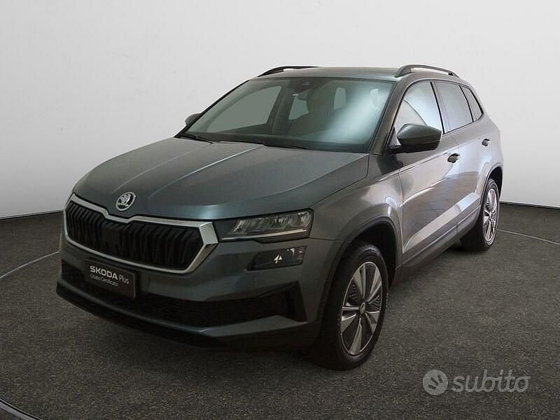 Usata Skoda Karoq Executive 110 CV (80 kW) 2022 Grigio SUV