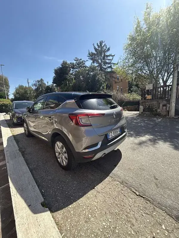 Usata Renault Captur Intens 95 CV (69 kW) 2020 Grigio SUV
