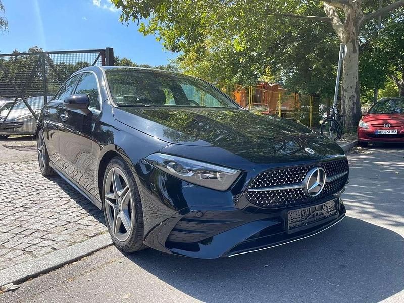 Usata Mercedes A200 Advanced Plus 163 CV (119 kW) 2024 Nero Berlina
