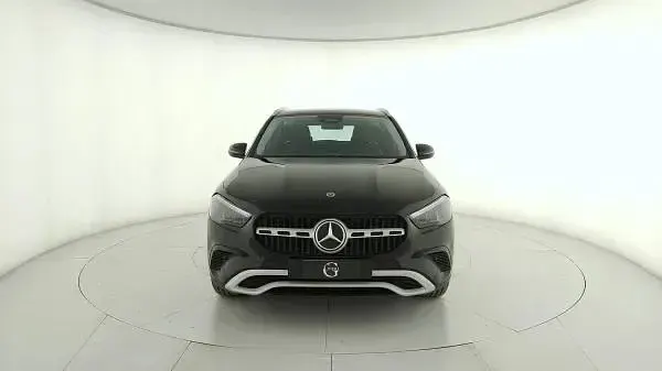 Usata Mercedes GLA180 Advanced 116 CV (85 kW) 2025 Nero SUV