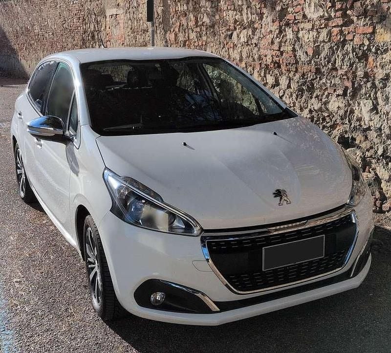 Usata Peugeot 208 Allure 110 CV (80 kW) 2018 Bianco Utilitaria