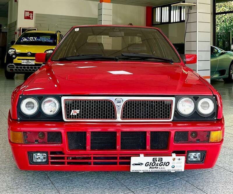 Usata Lancia Delta 211 CV (155 kW) 1994 Rosso Utilitaria