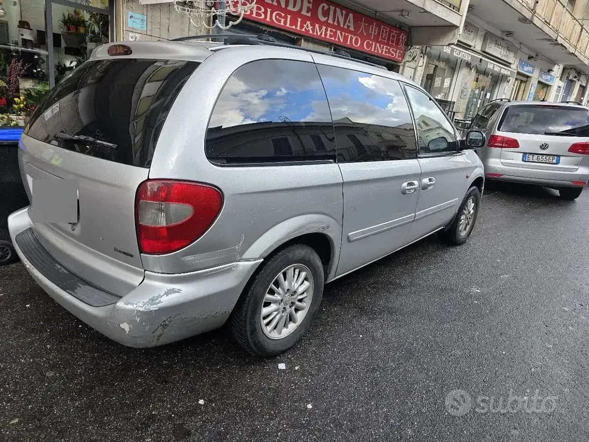 Usata Chrysler Voyager 150 CV (110 kW) 2004 Monovolume