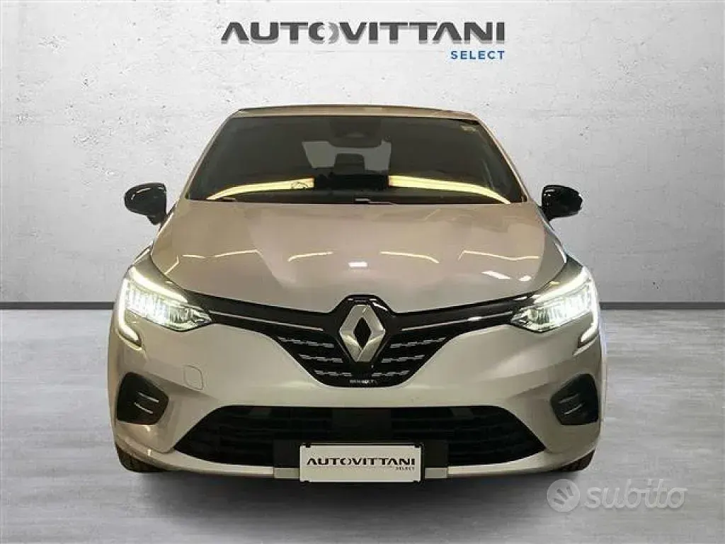 Usata Renault Clio V Techno 91 CV (66 kW) 2023 Grigio Berlina