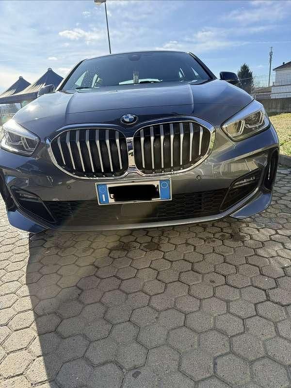 Usata BMW 118 M Sport 136 CV (100 kW) 2019 Grigio Utilitaria