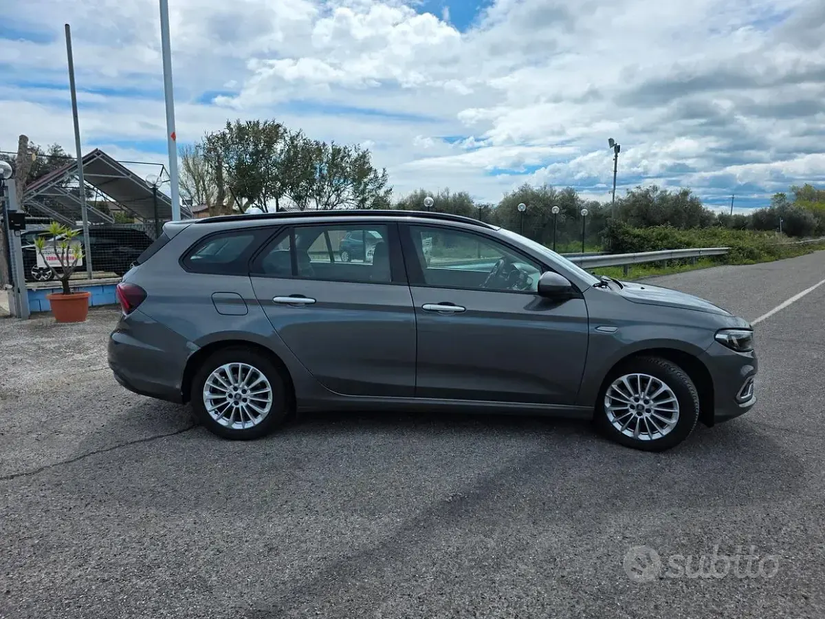 Usata Fiat Tipo Mirror 95 CV (69 kW) 2021 Grigio Station wagon