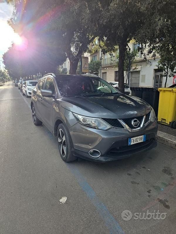 Usata Nissan Qashqai 110 CV (80 kW) 2016 Grigio SUV